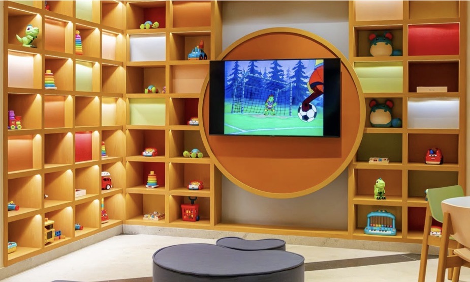 AVA Resorts Cancún. Kids club, guardería y The Lounge
